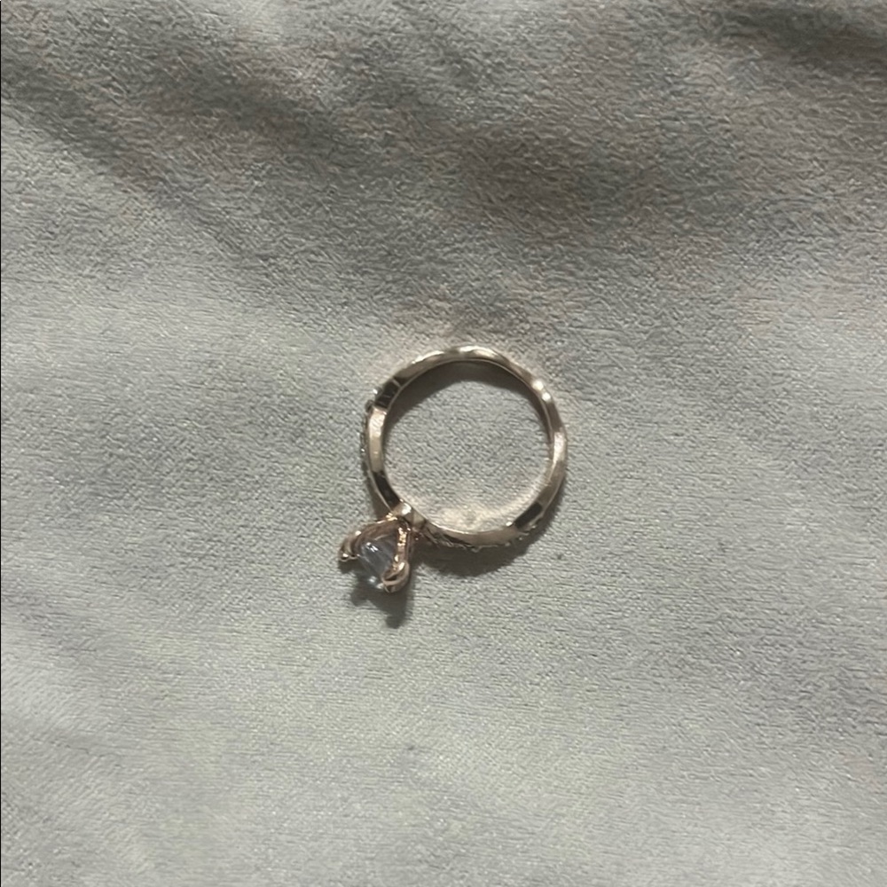 Elegant Rose Gold CZ Ring - Picture 2 of 3